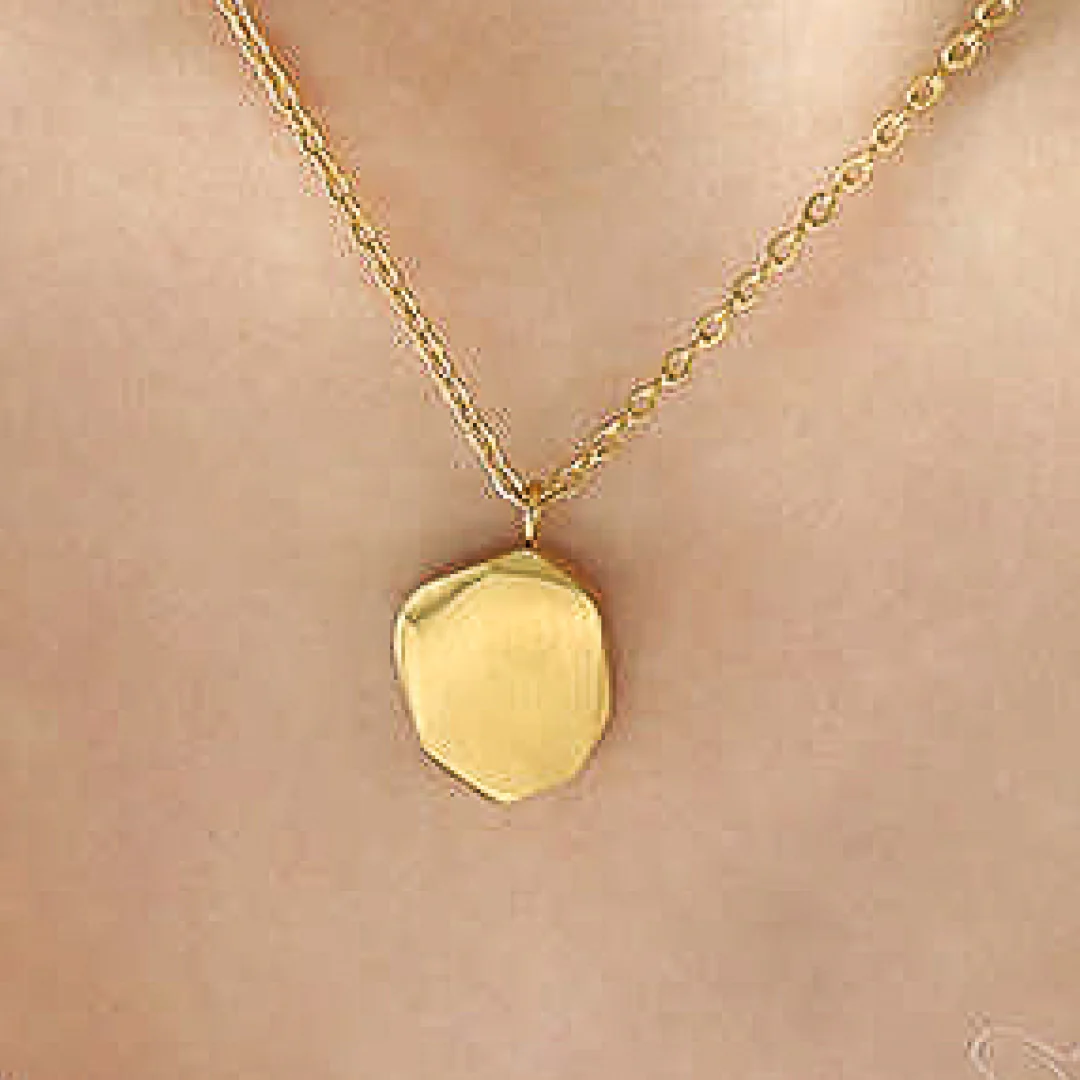 Gold Luca Necklace - Image 5
